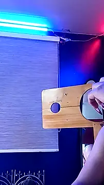 YiingandYang online show from December 19, 6:31 am