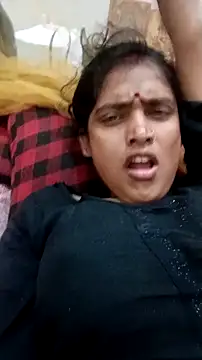 Guriya0076 online show from November 22, 8:30 pm