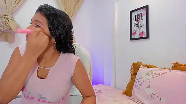 andrea sanchezz online show from November 30, 12:31 pm