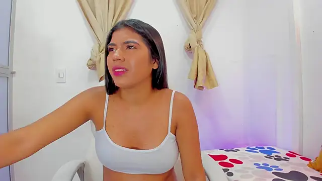 andrea sanchezz online show from December 5, 8:05 pm