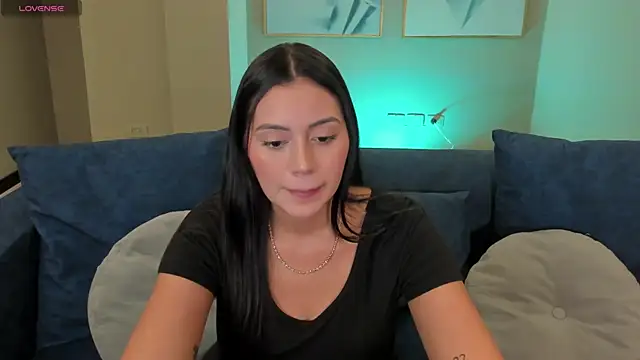 Snapshot of AmbarJames_ chatting on March 6, 12:01 pm AmbarJames online show from March 6, 12:01 pm