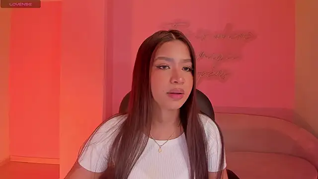 Snapshot of SophieHouston_ chatting on July 12, 3:52 am SophieHouston online show from July 12, 3:52 am