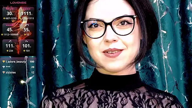 Snapshot of KaylaLewys chatting on February 12, 6:36 pm KaylaLewys online show from February 12, 6:36 pm