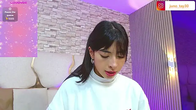 juno tay online show from November 23, 11:54 am