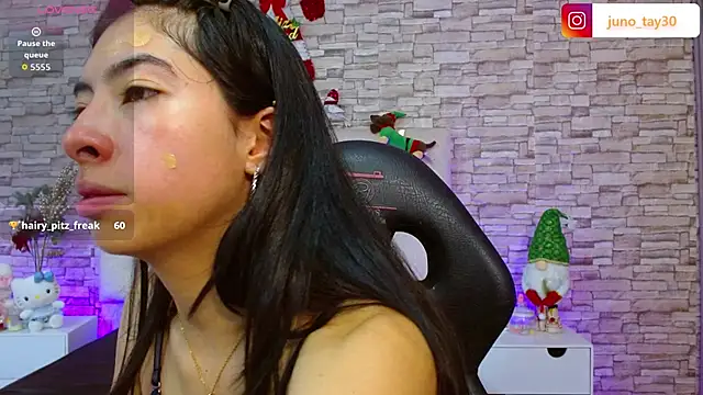 juno tay online show from December 16, 11:37 am