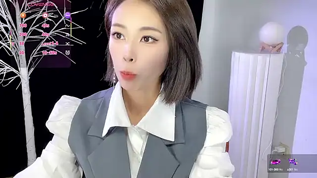 xiaoyue8888 online show from October 4, 1:58 am