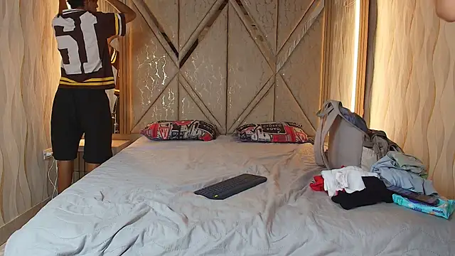 Hotcouple 222 online show from April 7, 1:44 pm