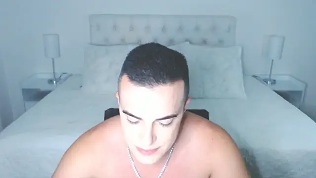 Snapshot of mr_hunterx chatting on September 27, 1:21 am mr hunterx online show from September 27, 1:21 am