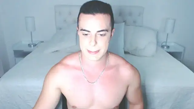 Snapshot of mr_hunterx chatting on October 7, 11:24 pm mr hunterx online show from October 7, 11:24 pm