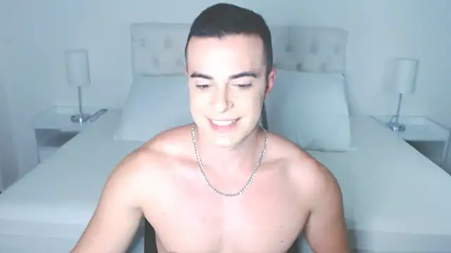 Snapshot of mr_hunterx chatting on October 21, 12:22 am mr hunterx online show from October 21, 12:22 am