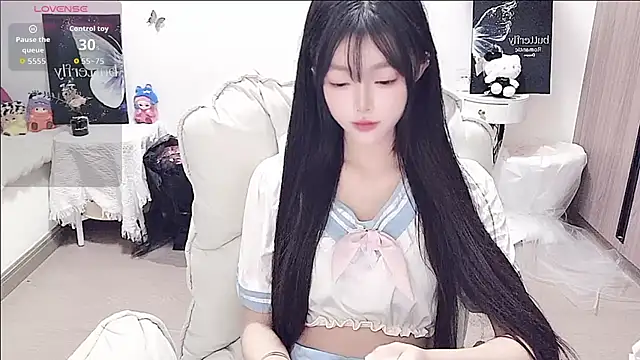 Snapshot of -EEBABY chatting on June 2, 2:41 pm -EEBABY online show from June 2, 2:41 pm