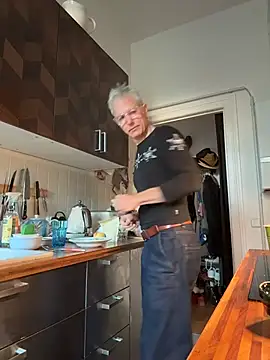 SexyLeon8 online show from November 7, 7:08 am