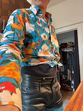 SexyLeon8 online show from February 23, 8:12 am