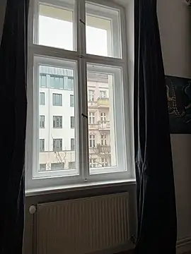 SexyLeon8 online show from April 13, 9:37 am