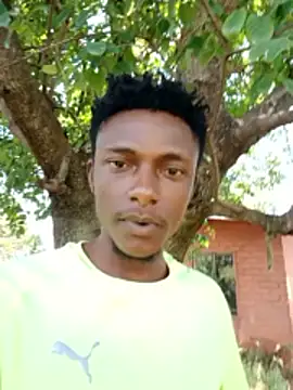 Snapshot of Handsome_teen21 chatting on February 13, 9:27 am Handsome teen21 online show from February 13, 9:27 am