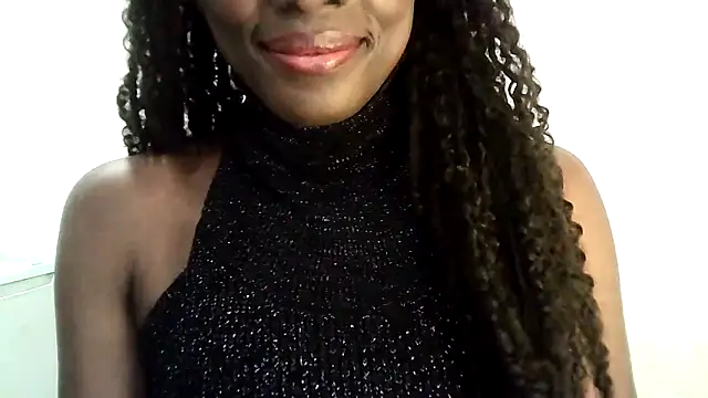 Snapshot of Chatdoll2 chatting on October 19, 7:03 pm Chatdoll2 online show from October 19, 7:03 pm