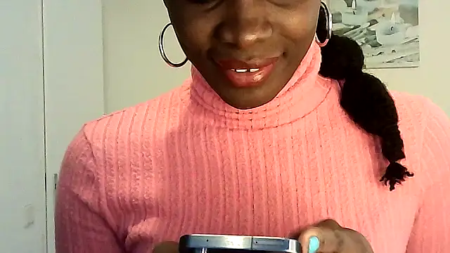 Snapshot of Chatdoll2 chatting on December 5, 2:03 pm Chatdoll2 online show from December 5, 2:03 pm