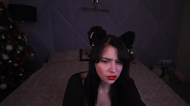 LiviaShy online show from December 21, 1:40 pm