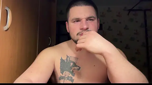 Snapshot of chiraq1945 chatting on January 14, 7:41 pm chiraq1945 online show from January 14, 7:41 pm