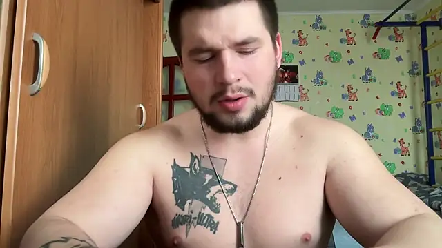 Snapshot of chiraq1945 chatting on February 20, 7:43 am chiraq1945 online show from February 20, 7:43 am