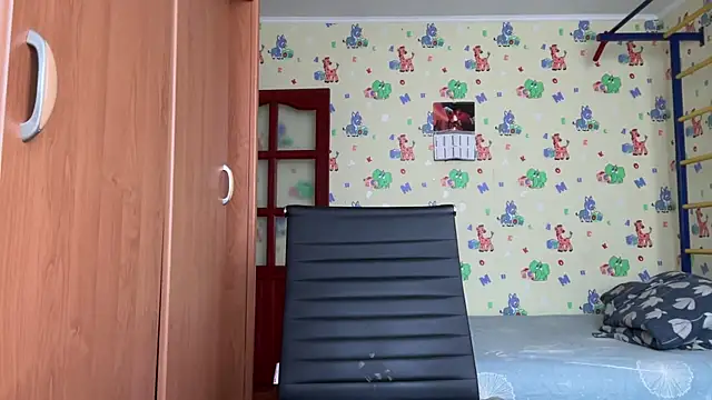 Snapshot of chiraq1945 chatting on February 22, 7:40 am chiraq1945 online show from February 22, 7:40 am