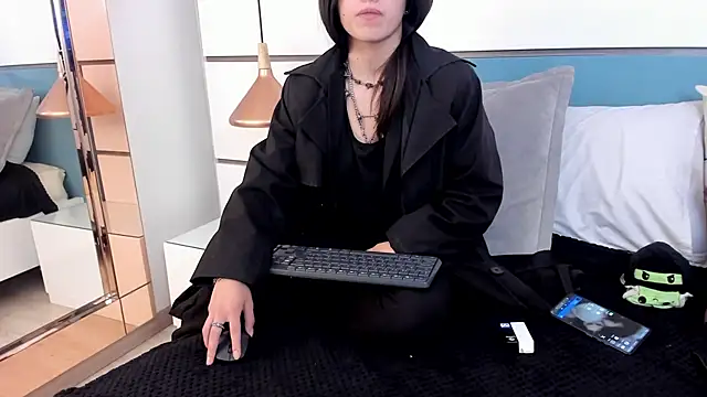 Ashkoreh online show from November 7, 10:21 pm