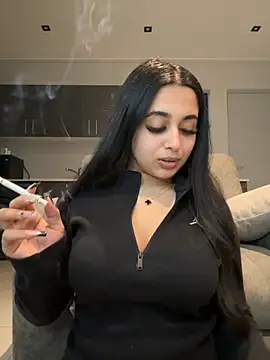 Snapshot of LilMisIndianx chatting on October 22, 11:21 am LilMisIndianx online show from October 22, 11:21 am