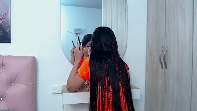 pinky f00x online show from December 20, 7:21 pm