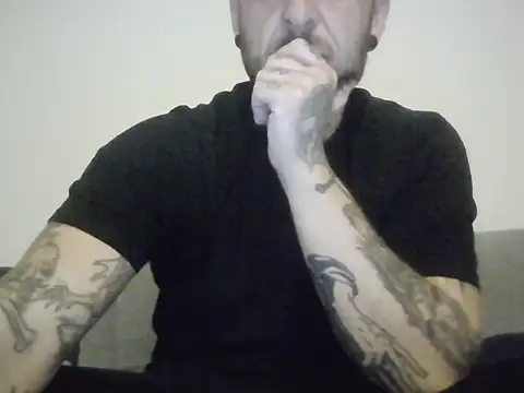 Snapshot of MrNice85 chatting on September 26, 10:58 pm MrNice85 online show from September 26, 10:58 pm