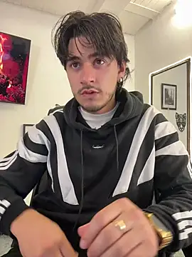 Elian savoy online show from October 18, 10:43 pm