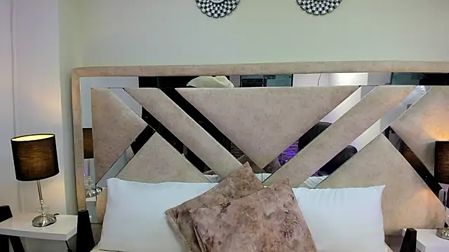 ximena vasquez8 online show from February 3, 3:15 am