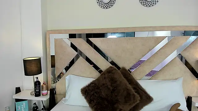 ximena vasquez8 online show from February 6, 3:33 am