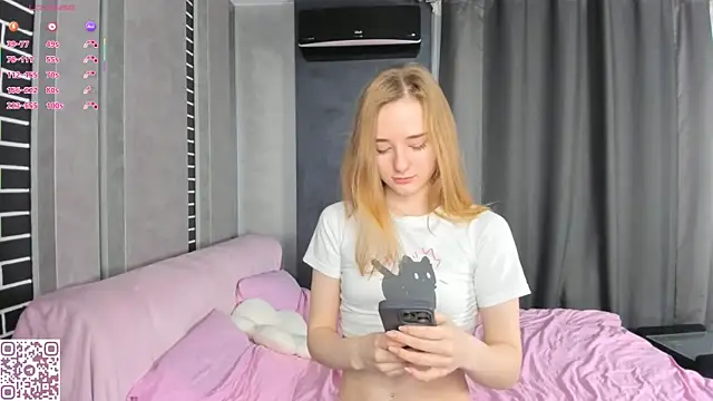 ElvinaRose online show from October 24, 3:36 am