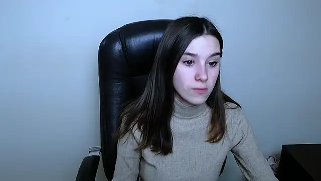 Snapshot of RosaRay_ chatting on February 4, 8:09 am RosaRay online show from February 4, 8:09 am