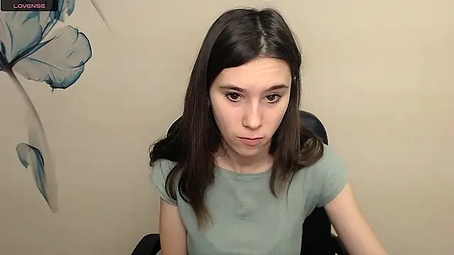 Snapshot of RosaRay_ chatting on February 6, 7:45 am RosaRay online show from February 6, 7:45 am