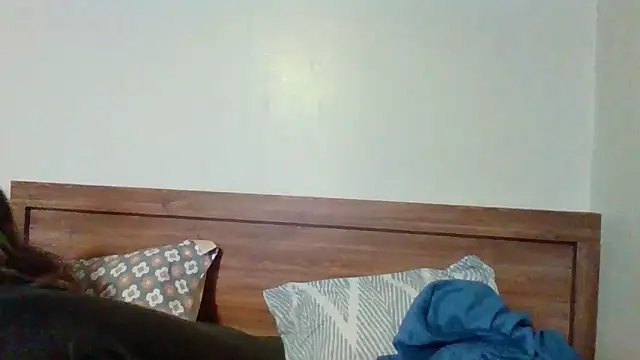 Snapshot of Baby_Mon chatting on October 13, 5:29 am Baby Mon online show from October 13, 5:29 am