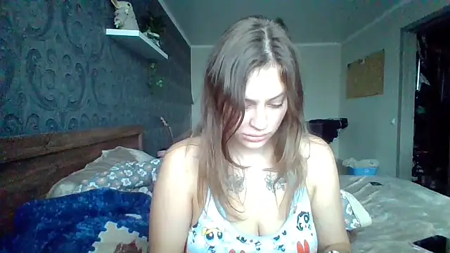 Snapshot of Baby_Mon chatting on November 3, 7:20 am Baby Mon online show from November 3, 7:20 am