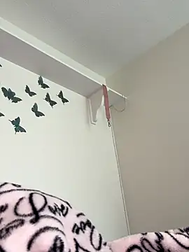 Snapshot of Moxhavix chatting on November 13, 7:57 pm Moxhavix online show from November 13, 7:57 pm