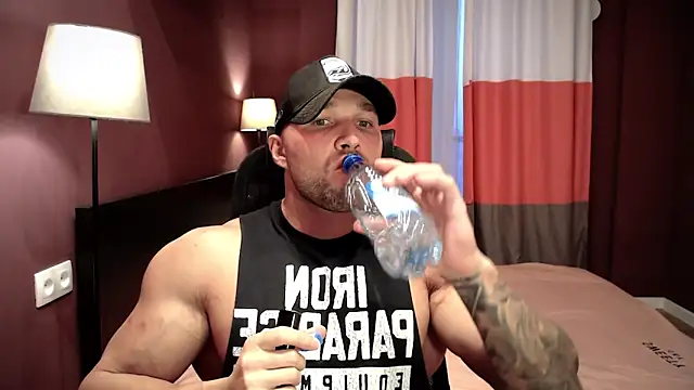 RikAdlerr online show from October 26, 11:05 am