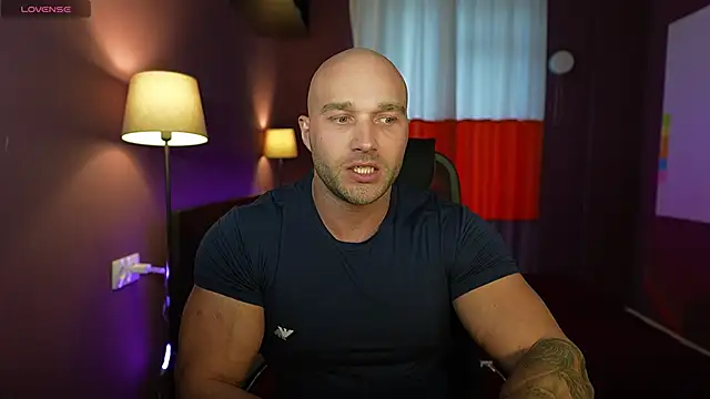 RikAdlerr online show from May 17, 12:23 pm