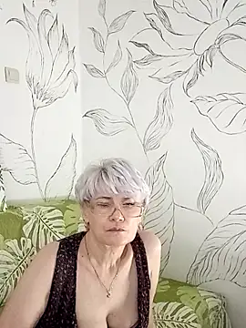 Catty Lady online show from September 13, 6:08 pm