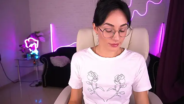 EviLune online show from September 30, 6:29 am