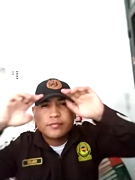 Snapshot of SOY0119DIEGO chatting on February 11, 11:37 am SOY0119DIEGO online show from February 11, 11:37 am