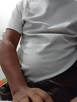 Snapshot of SOY0119DIEGO chatting on February 23, 3:04 am SOY0119DIEGO online show from February 23, 3:04 am