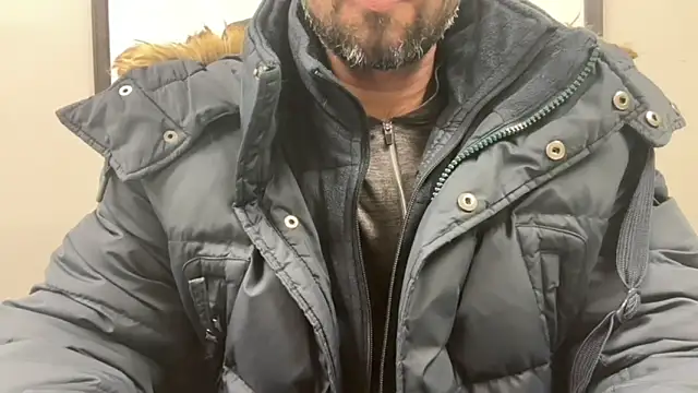 pranastro00 online show from November 5, 4:40 pm