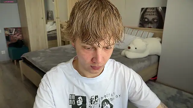 Snapshot of olivertasty chatting on July 2, 1:17 pm olivertasty online show from July 2, 1:17 pm