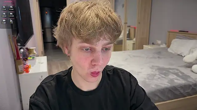 Snapshot of olivertasty chatting on July 11, 9:38 pm olivertasty online show from July 11, 9:38 pm