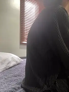 Snapshot of sabrina_v_ chatting on January 13, 4:12 pm sabrina v online show from January 13, 4:12 pm