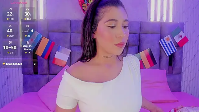 Snapshot of Miah_Palacio chatting on June 23, 9:07 am Miah Palacio online show from June 23, 9:07 am