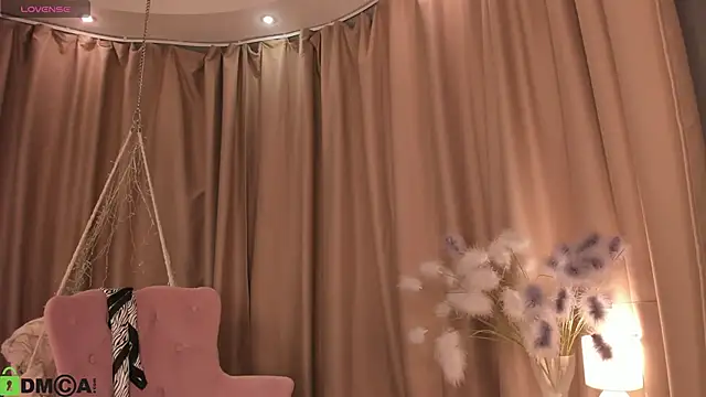 Naomi   Rias online show from November 10, 1:15 am